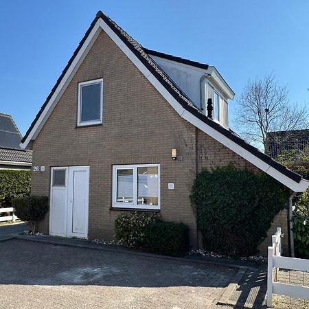 Huebsches Ferienhaus In Ouddorp - Fusslaeufig Zum Strand Und Zentrum Εξωτερικό φωτογραφία