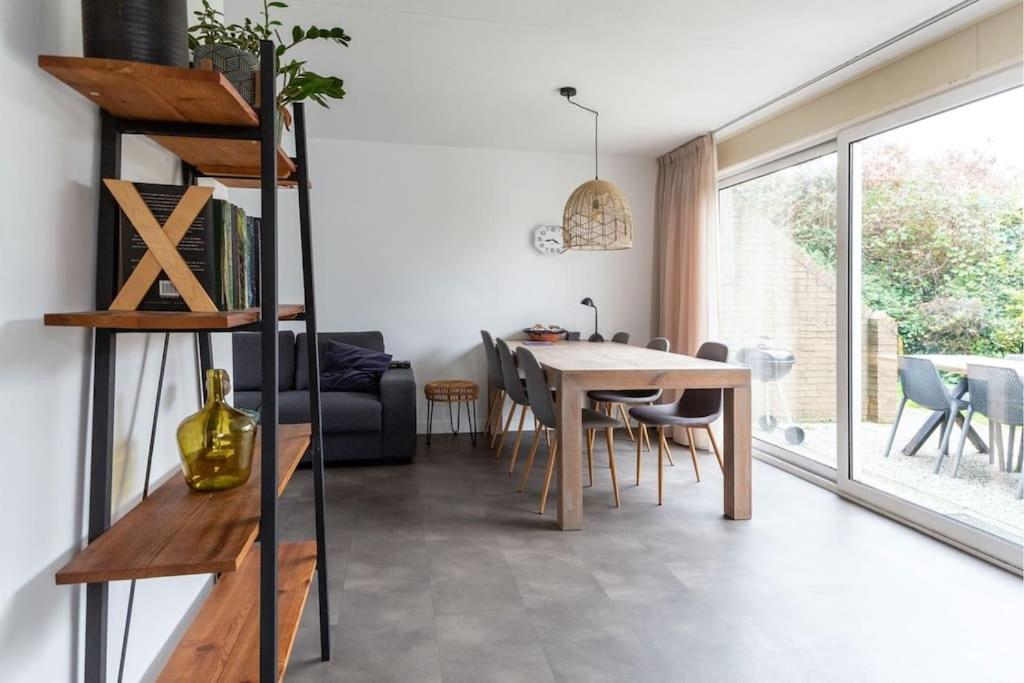 Huebsches Ferienhaus In Ouddorp - Fusslaeufig Zum Strand Und Zentrum Εξωτερικό φωτογραφία