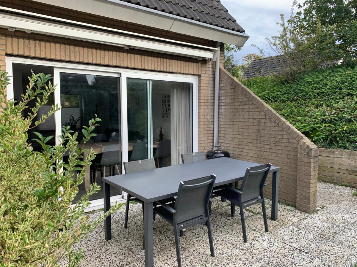 Huebsches Ferienhaus In Ouddorp - Fusslaeufig Zum Strand Und Zentrum Εξωτερικό φωτογραφία